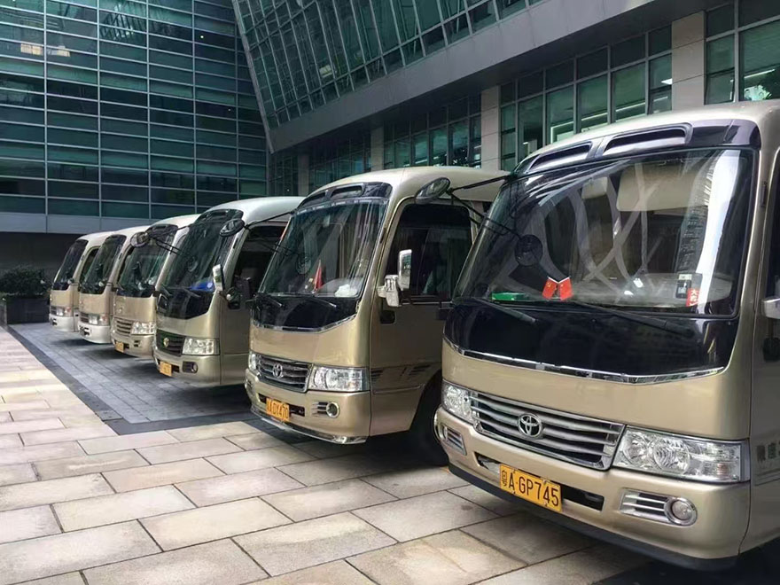 广州演唱会音乐会大型活动配带司机专业商务租车公司_广州用车 首选现达汽车租赁公司