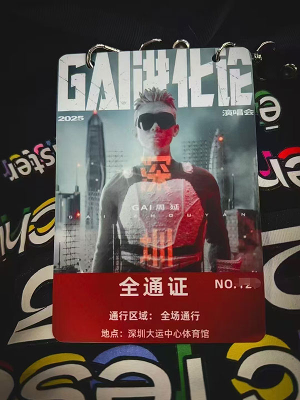 深圳广州配带司机出租阿尔法考斯特中巴商务租车_广州用车 首选现达汽车租赁公司