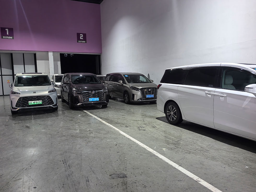 广州自驾配带司机租用7座别克GL8埃尔法商务车出租_广州现达商务有限公司官方网站